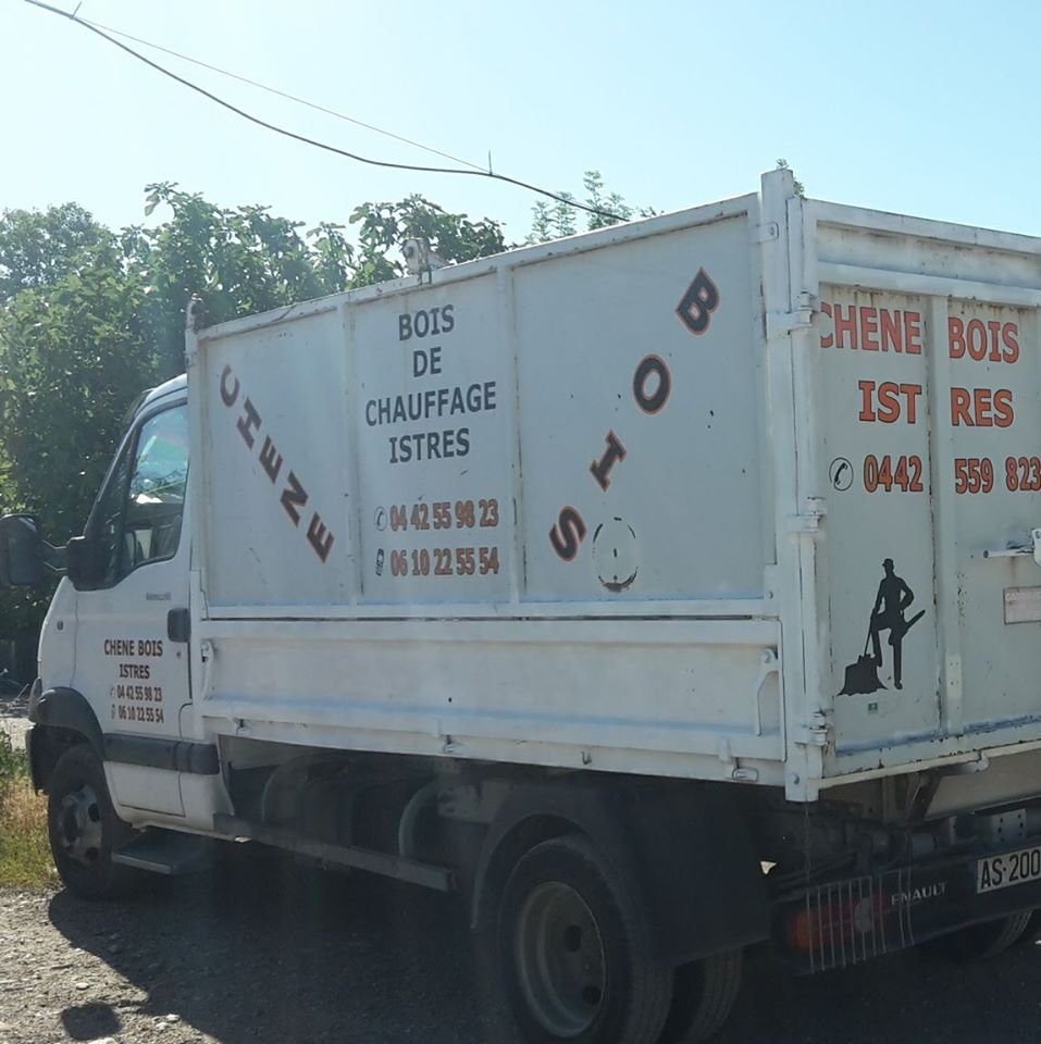 Livraison de bois de chauffage à Istres