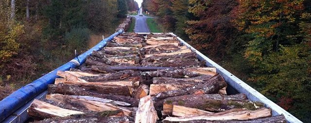 Livraison de bois à Martigues